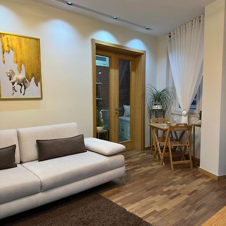 Dry Lake Apartment Tirana Exterior foto
