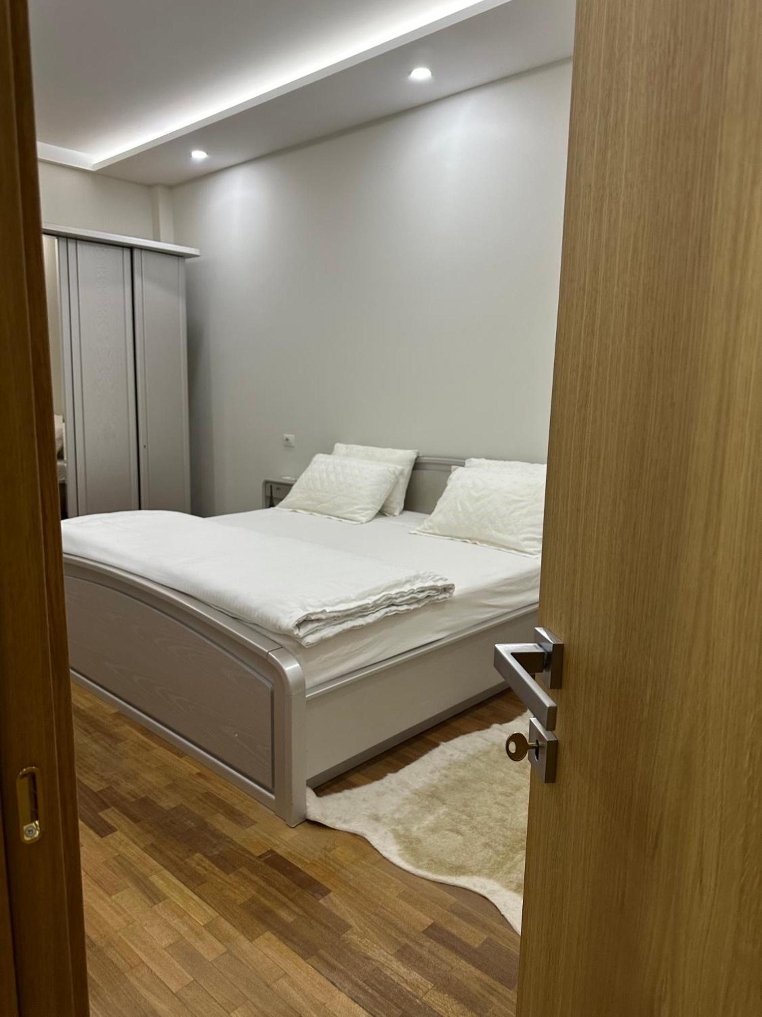 Dry Lake Apartment Tirana Exterior foto